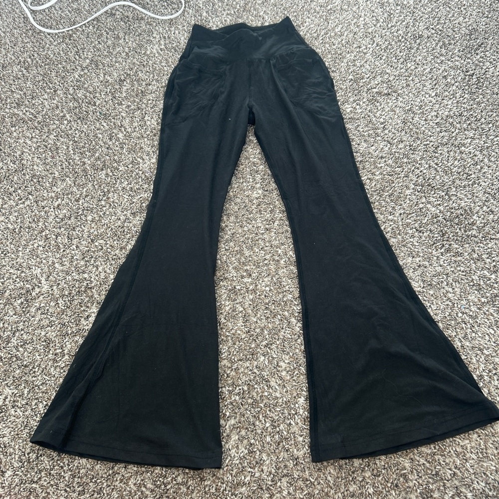 Black Flared Yoga Pants